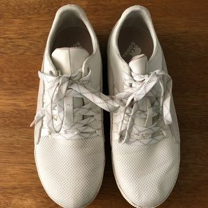 Sorel Women's Out N About Plus Sneaker great condition.